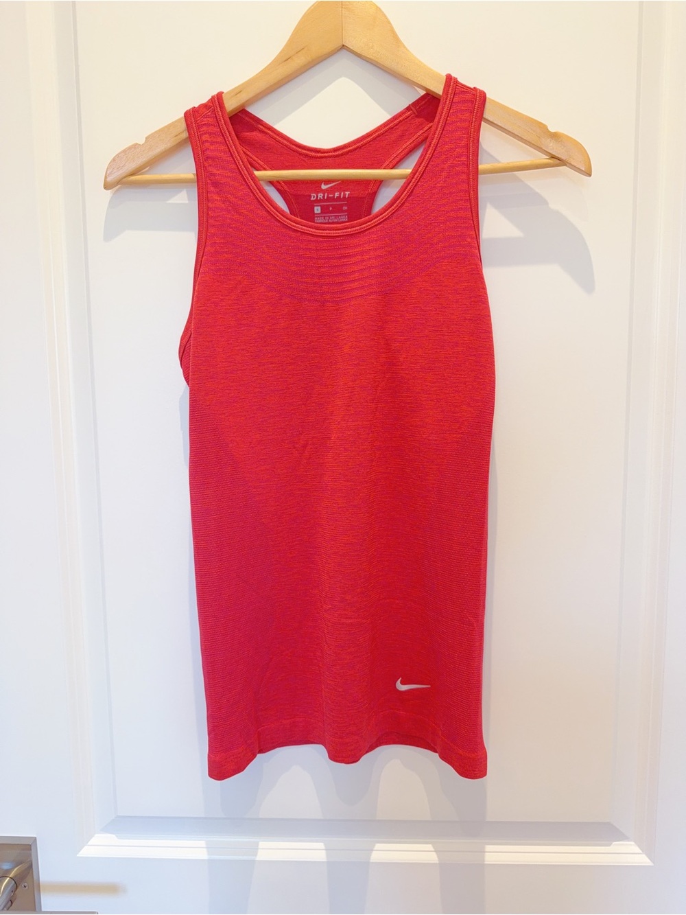 Nike Women’s Red dry-fit tank top